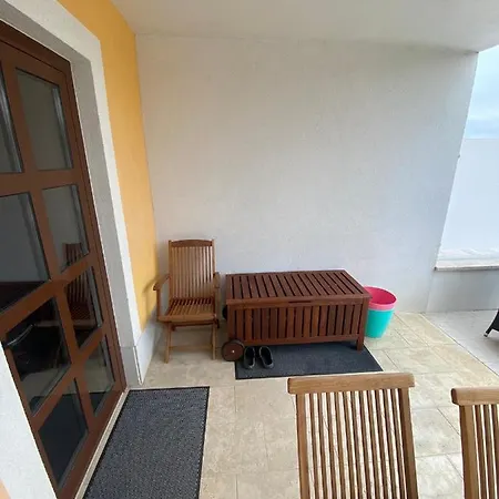 Pop's Pool Place Apartment Secovlje